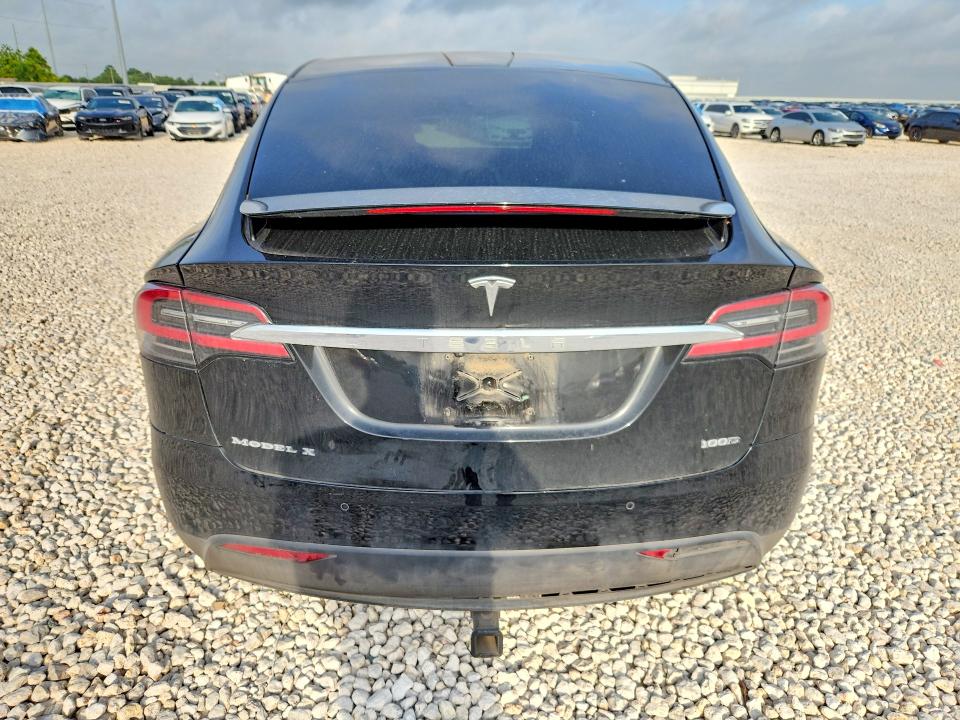 صورة رقم 6 من المزاد - 2018 TESLA MODEL X مع VIN 5YJXCAE28JF092046