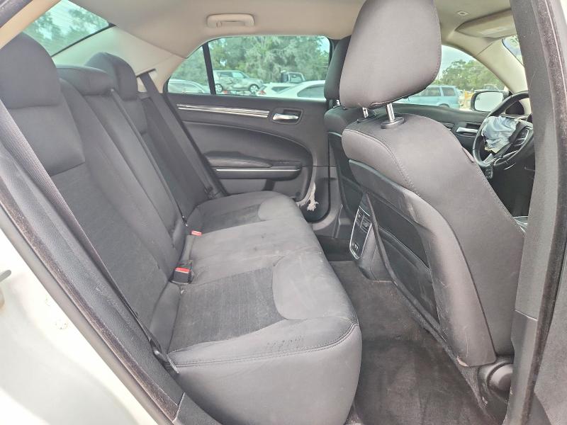 Photo 10 from auction – 2018 CHRYSLER 300 with VIN 2C3CCAAG6JH320253