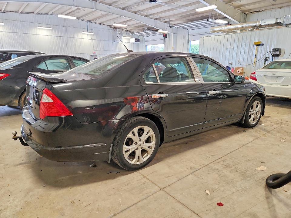 Photo 3 from auction – 2012 FORD FUSION with VIN 3FAHP0HA5CR301966