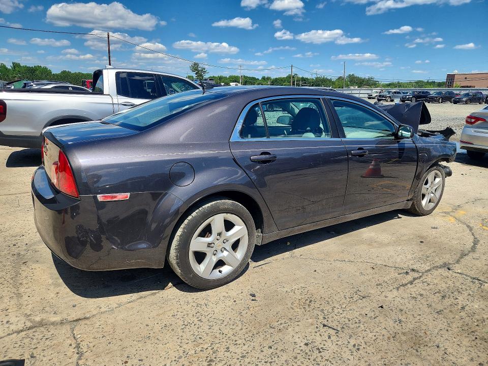 Photo 3 from auction – 2011 CHEVROLET MALIBU with VIN 1G1ZB5E15BF292365