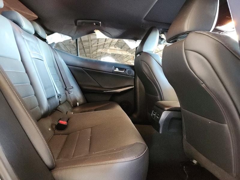 Photo 10 from auction – 2019 LEXUS IS with VIN JTHCZ1D27K5017080