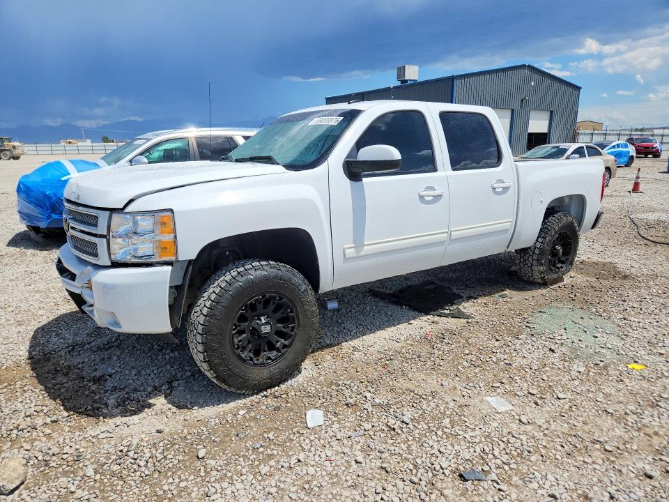 CHEVROLET SILVERADO 2013 with VIN 3GCPKSE73DG158053 - Photo from auction