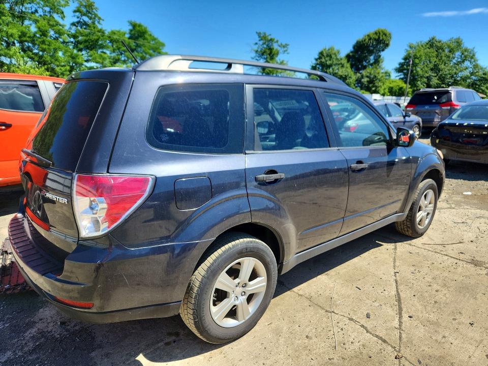 Photo 3 from auction – 2011 SUBARU FORESTER with VIN JF2SHABC4BH752269