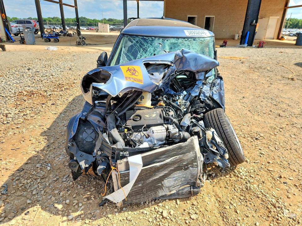 Photo 5 from auction – 2011 MINI COOPER with VIN WMWSV3C56BTY20388
