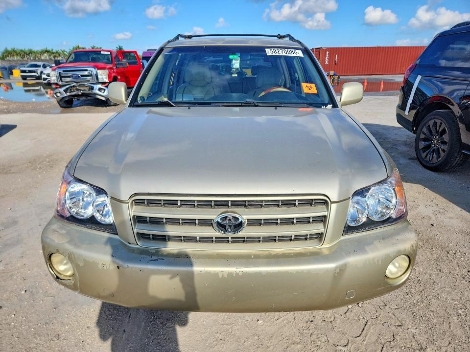 Photo 5 from auction – 2002 TOYOTA HIGHLANDER with VIN JTEGF21AX20032937