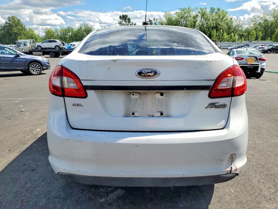 Photo 6 from auction – 2011 FORD FIESTA with VIN 3FADP4CJ0BM186279