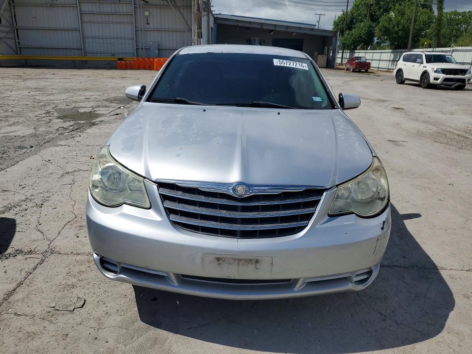 Photo 5 from auction – 2010 CHRYSLER SEBRING with VIN 1C3CC5FB6AN135437