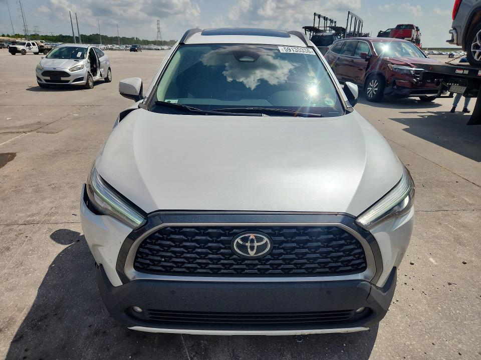 Photo 5 from auction – 2023 TOYOTA COROLLA CROSS with VIN 7MUDAAAGXPV071154
