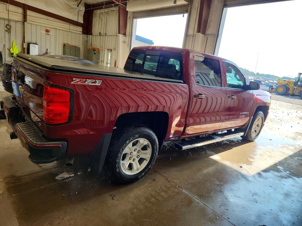Photo 3 from auction – 2017 CHEVROLET SILVERADO with VIN 3GCUKREC5HG165391