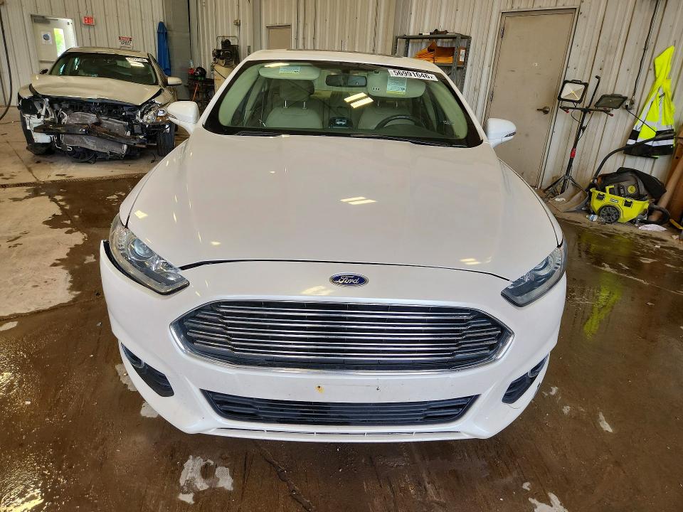 Photo 5 from auction – 2016 FORD FUSION with VIN 3FA6P0T92GR213273