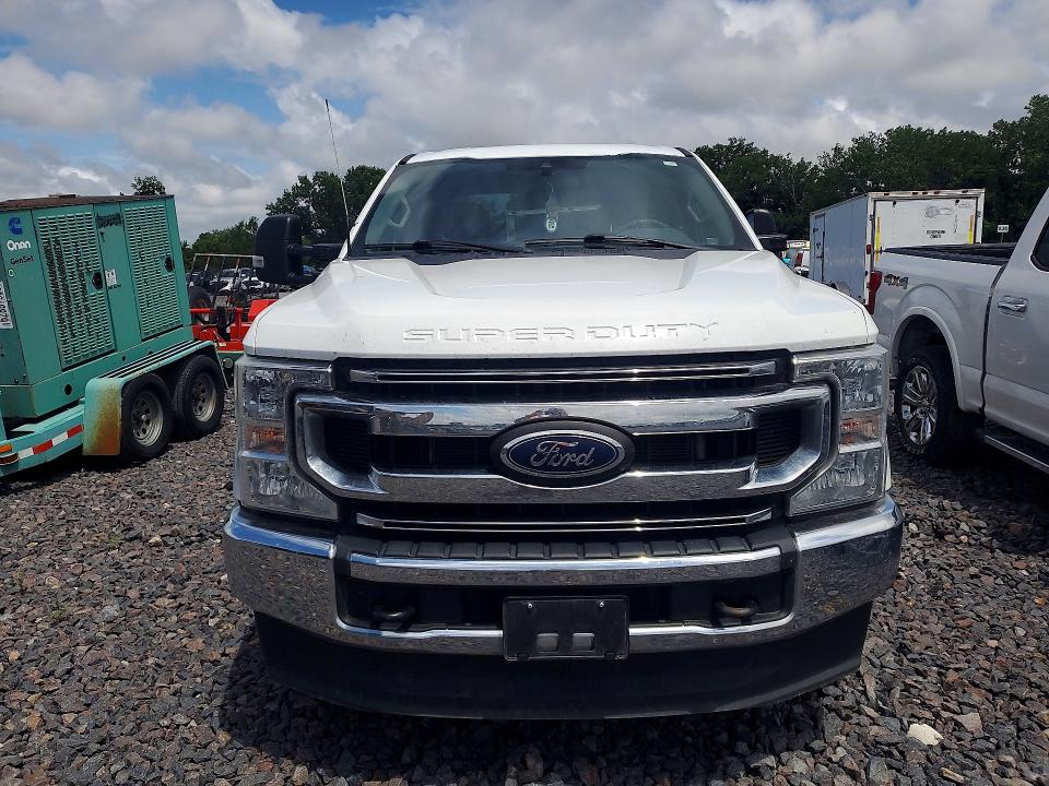 Photo 5 from auction – 2022 FORD F350 with VIN 1FT8W3B63NEE71042