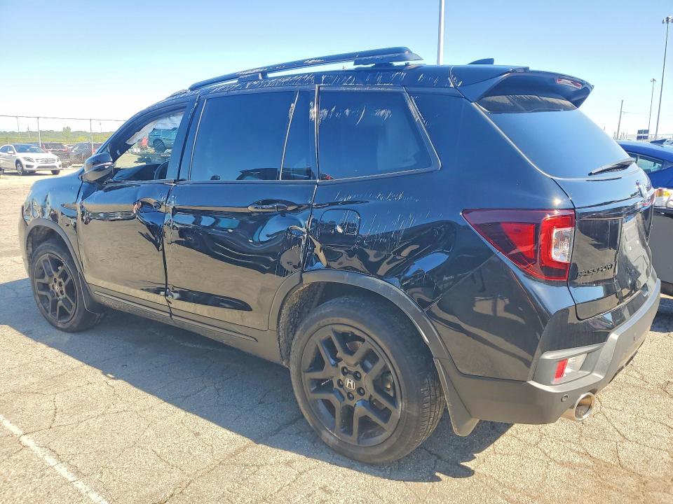 Photo 2 from auction – 2024 HONDA PASSPORT with VIN 5FNYF8H84RB002598