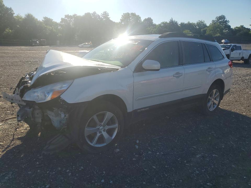 SUBARU OUTBACK 2014 with VIN 4S4BRCLC6E3258031 - Photo from auction