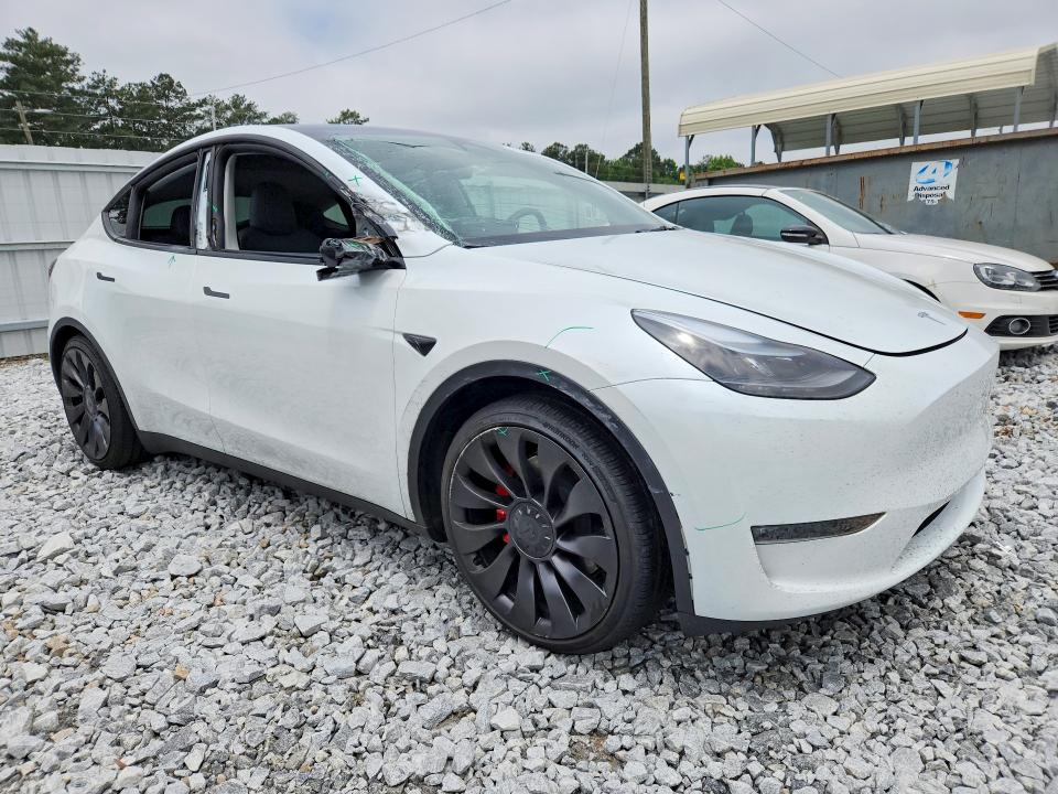 صورة رقم 4 من المزاد - 2025 TESLA MODEL Y مع VIN 7SAYGDEF9SA343168
