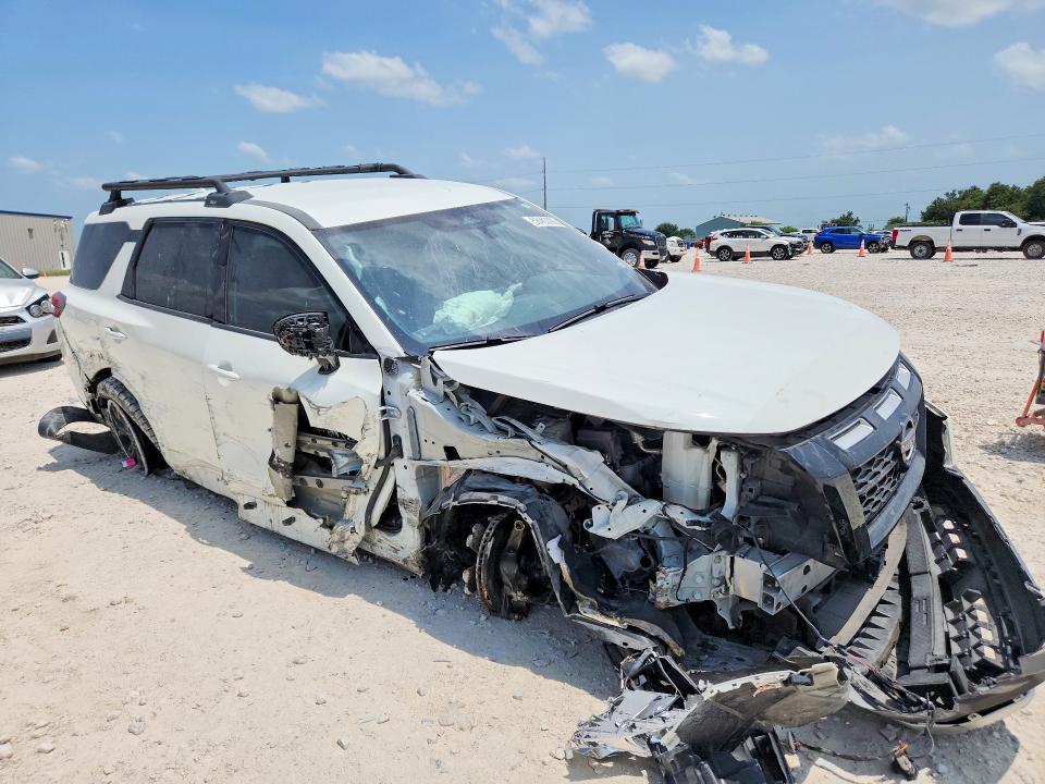 Photo 4 from auction – 2024 NISSAN PATHFINDER with VIN 5N1DR3BD0RC287145