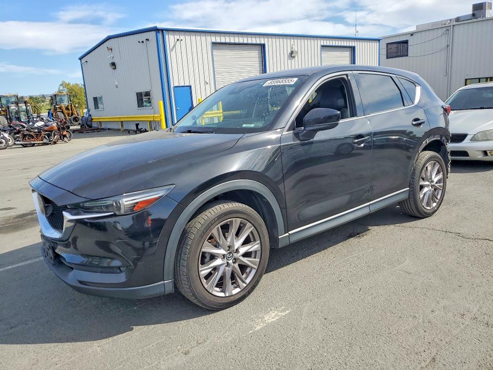 MAZDA CX-5 2020 with VIN JM3KFADM5L0732839 - Photo from auction
