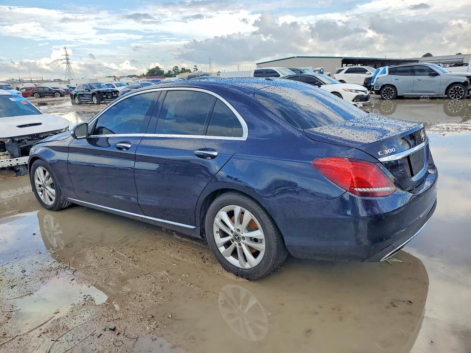 Photo 2 from auction – 2019 MERCEDES-BENZ C with VIN WDDWF8DBXKR458295
