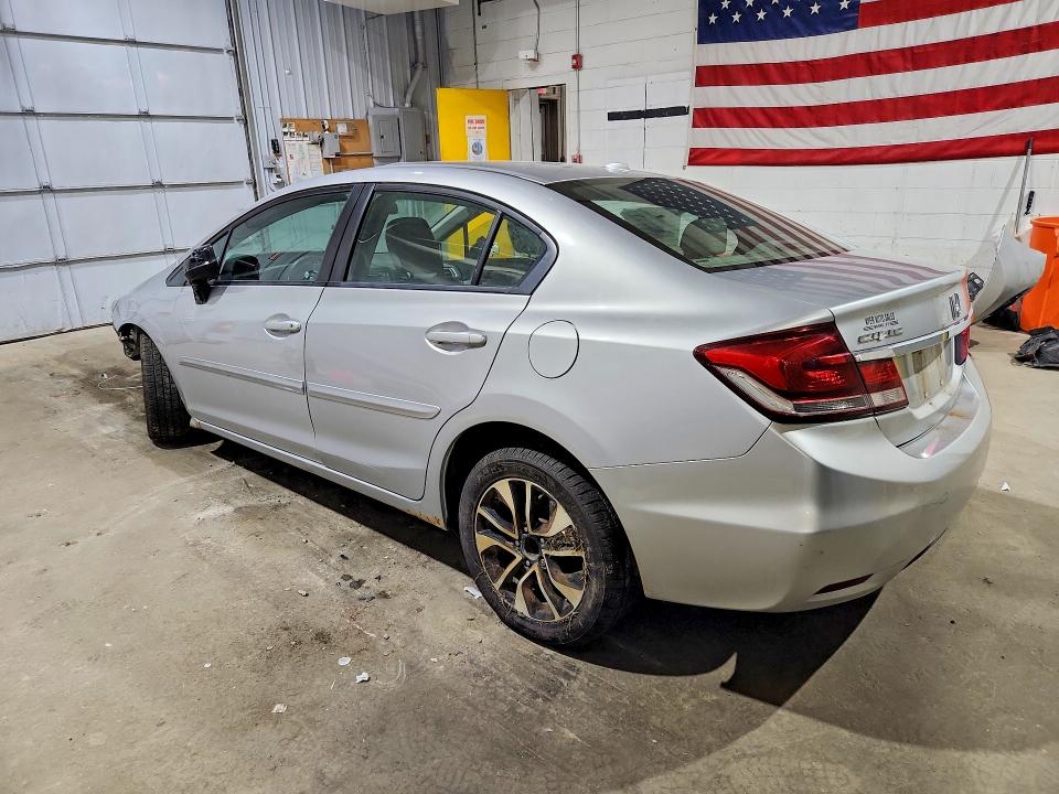 Photo 2 from auction – 2013 HONDA CIVIC with VIN 19XFB2F95DE253012