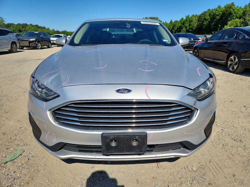 Photo 5 from auction – 2019 FORD FUSION with VIN 3FA6P0LU1KR220874