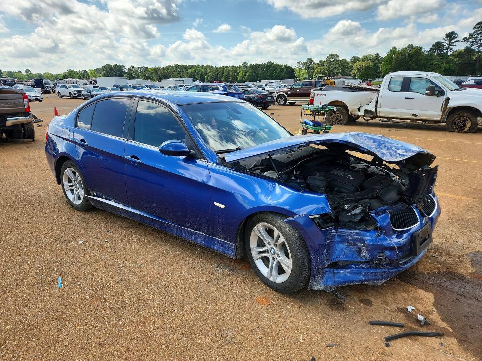 Снимка 4 от търг – 2008 BMW 328 с VIN WBAVC53518F010348
