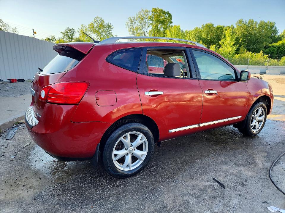 Photo 3 from auction – 2011 NISSAN ROGUE with VIN JN8AS5MVXBW306595