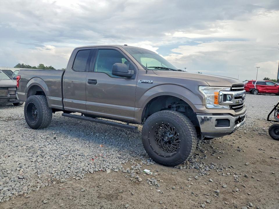 Photo 4 from auction – 2018 FORD F150 with VIN 1FTEX1CP4JFC39923