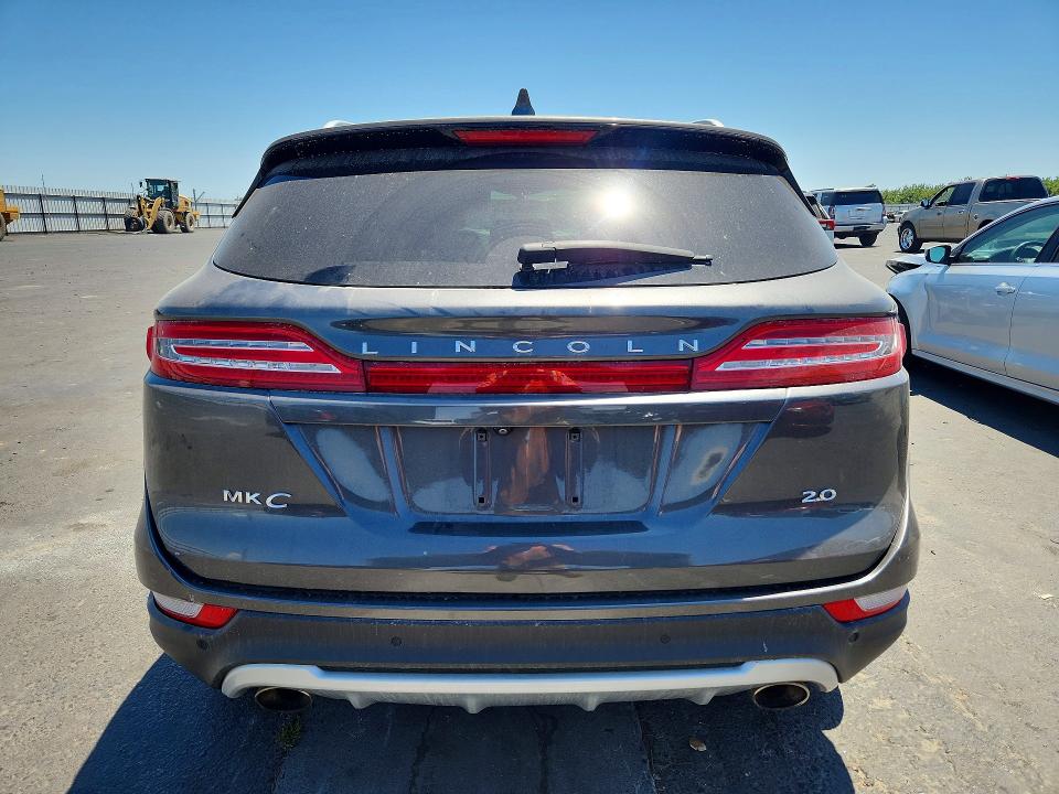 Photo 6 from auction – 2017 LINCOLN MKC with VIN 5LMCJ2C91HUL49956