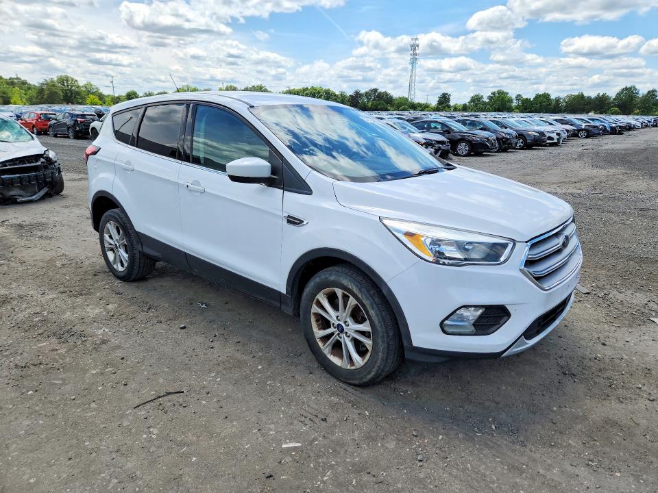 Photo 4 from auction – 2019 FORD ESCAPE with VIN 1FMCU9GD0KUB64368