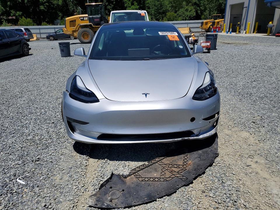 Photo 5 from auction – 2018 TESLA MODEL 3 with VIN 5YJ3E1EB7JF083329