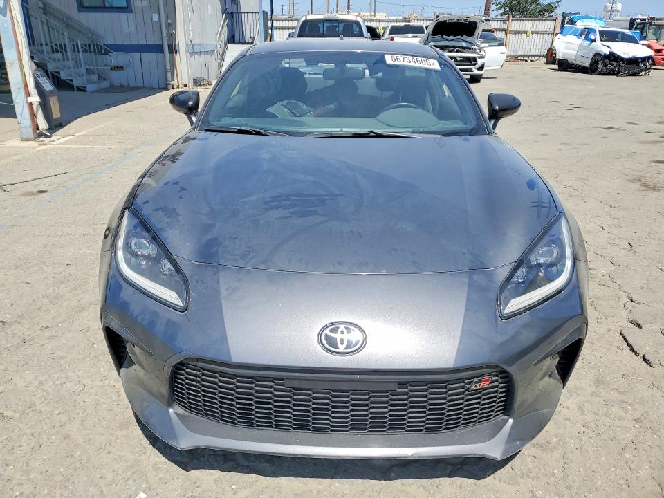 Снимка 5 от търг – 2024 TOYOTA GR 86 с VIN JF1ZNBB10R9754749