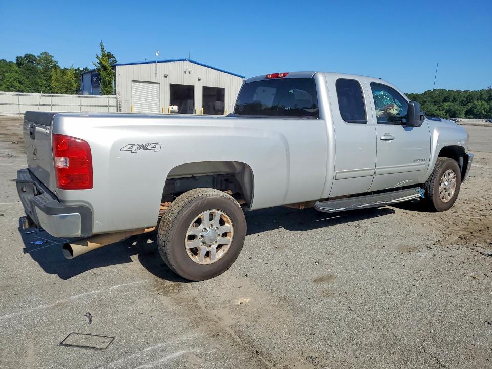 Photo 3 from auction – 2011 CHEVROLET 3500 with VIN 1GC5K1C8XBZ228030