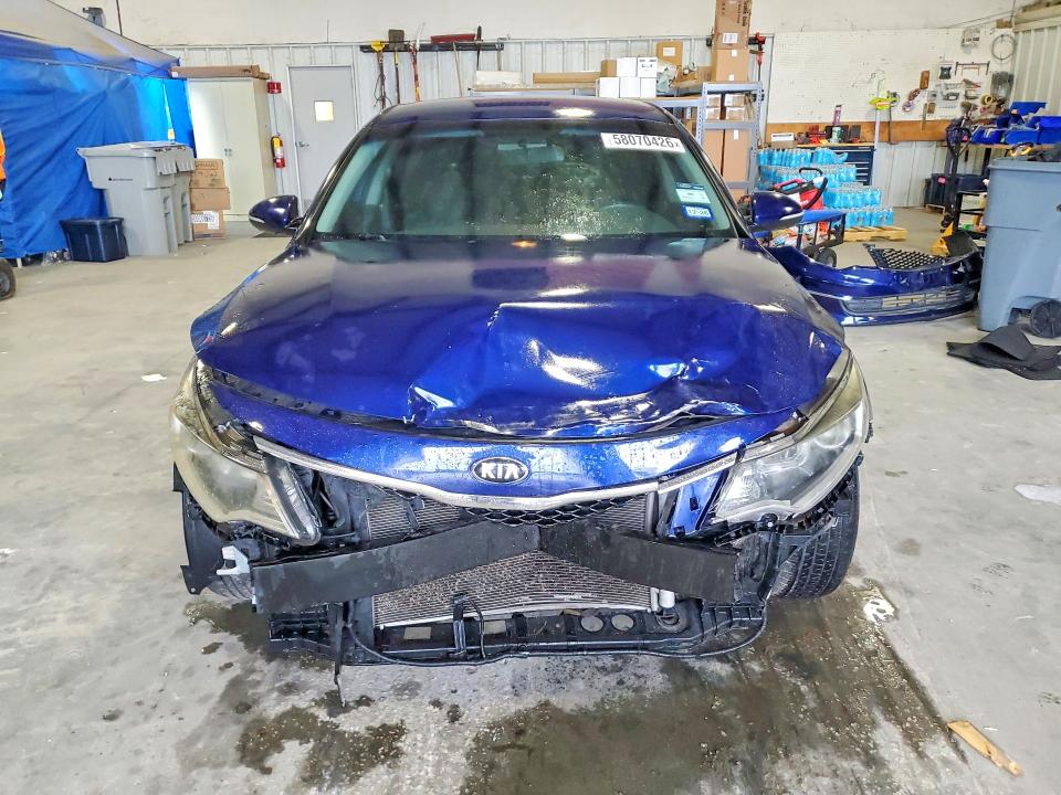 Photo 5 from auction – 2018 KIA OPTIMA with VIN 5XXGT4L39JG230381