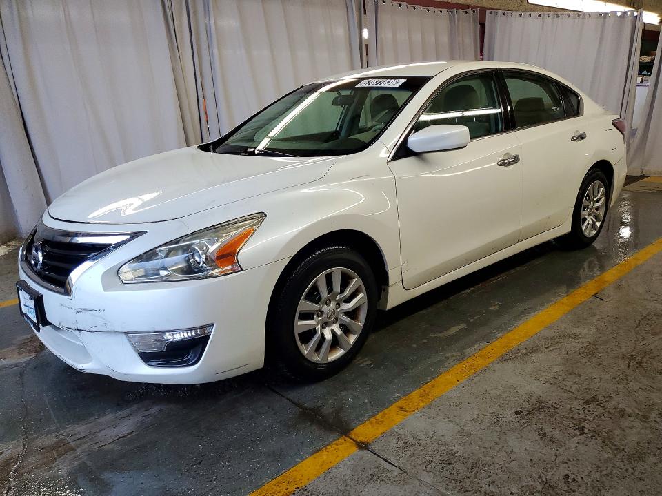NISSAN ALTIMA 2014 with VIN 1N4AL3AP3EN371209 - Photo from auction