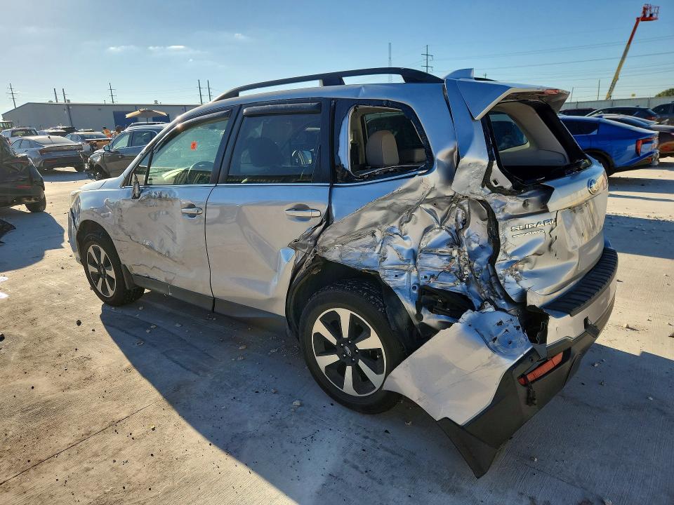 Photo 2 from auction – 2017 SUBARU FORESTER with VIN JF2SJARC5HH507838
