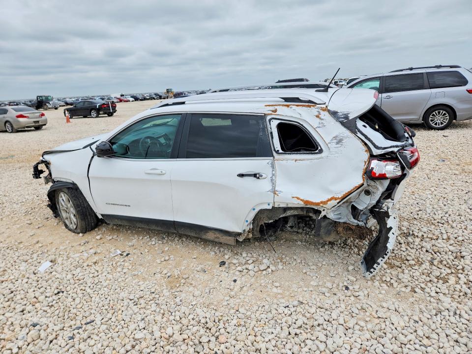Photo 2 from auction – 2018 JEEP CHEROKEE with VIN 1C4PJLCB3JD574404