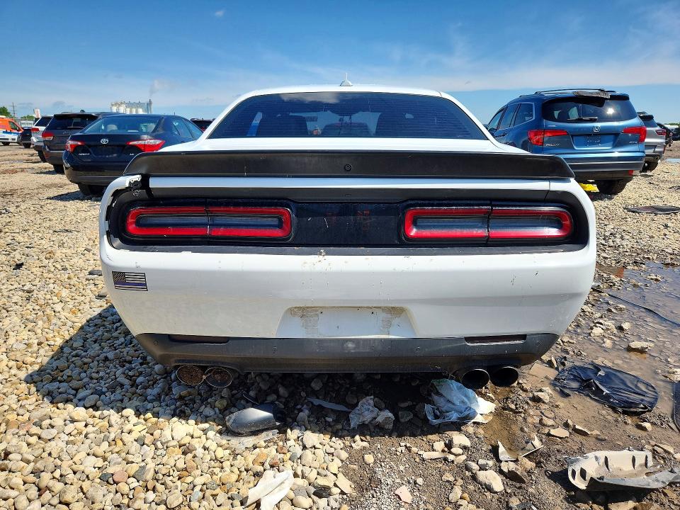 Photo 6 from auction – 2016 DODGE CHALLENGER with VIN 2C3CDZC90GH225500