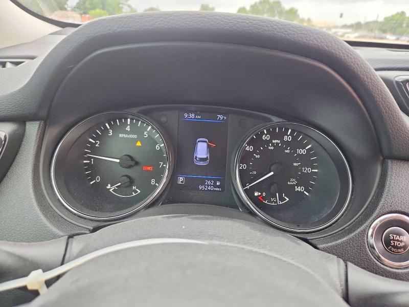 Photo 9 from auction – 2018 NISSAN ROGUE with VIN 5N1AT2MTXJC714452