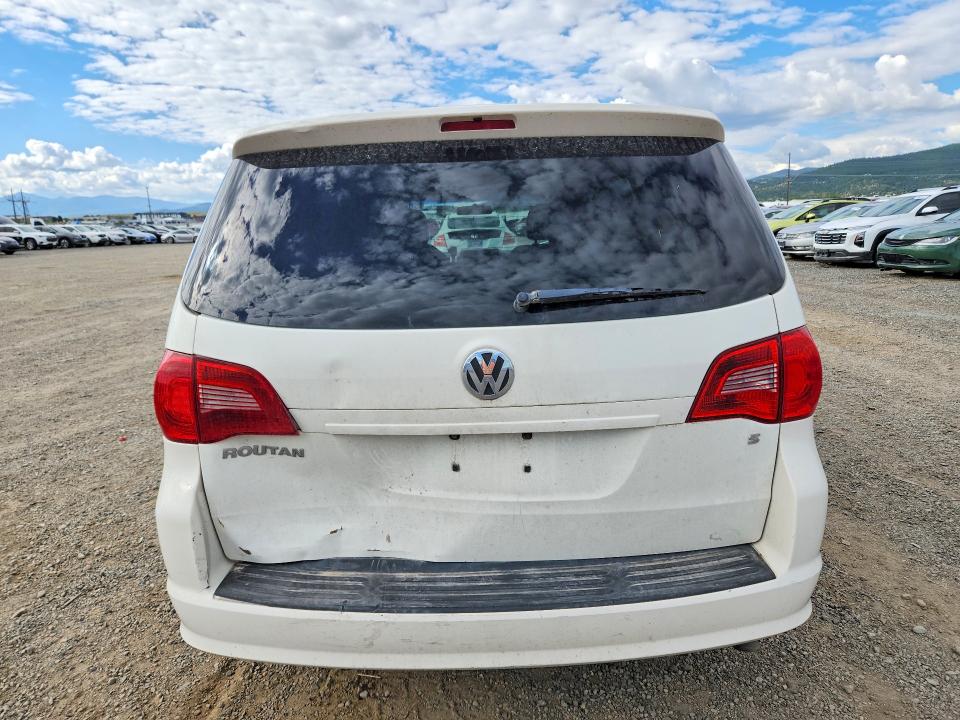 Photo 6 from auction – 2011 VOLKSWAGEN ROUTAN with VIN 2V4RW4DG0BR804978