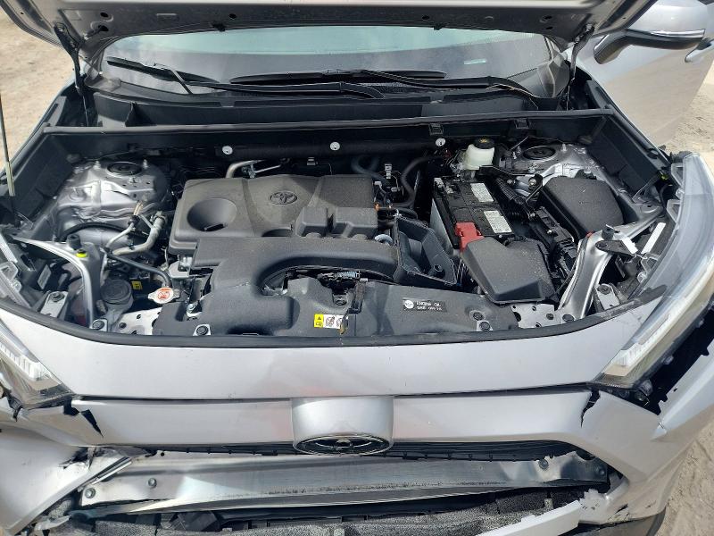 Photo 12 from auction – 2024 TOYOTA RAV4 with VIN 2T3W1RFV4RC281695