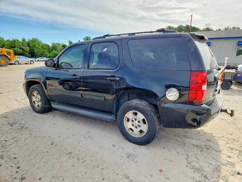 Photo 2 from auction – 2011 CHEVROLET TAHOE with VIN 1GNSCAE06BR379249