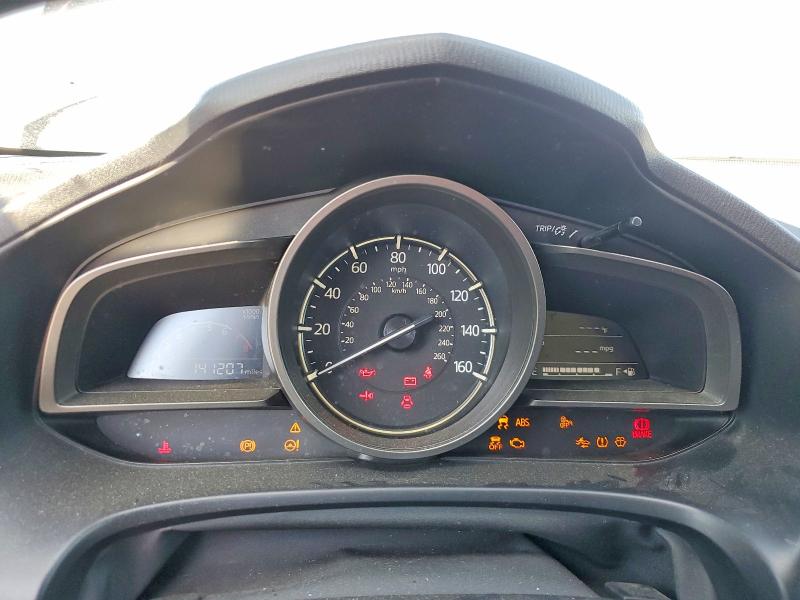 Photo 9 from auction – 2018 MAZDA 3 with VIN 3MZBN1U71JM240919