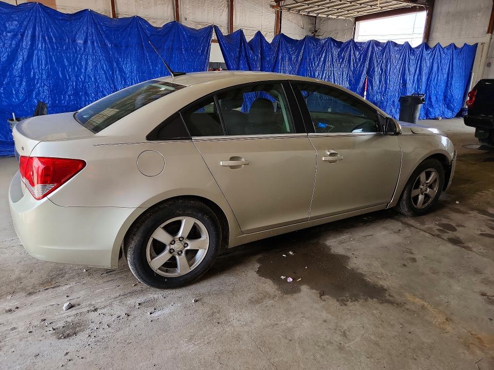 Photo 3 from auction – 2013 CHEVROLET CRUZE with VIN 1G1PC5SB5D7235002