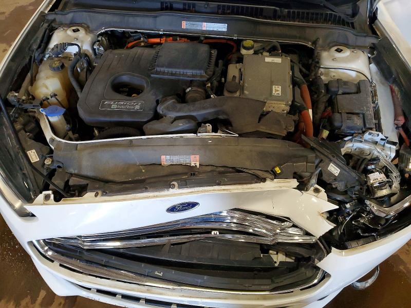 Photo 11 from auction – 2016 FORD FUSION with VIN 3FA6P0PU5GR131844