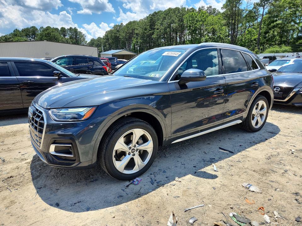 AUDI Q5 2021 with VIN WA1BAAFY7M2127941 - Photo from auction