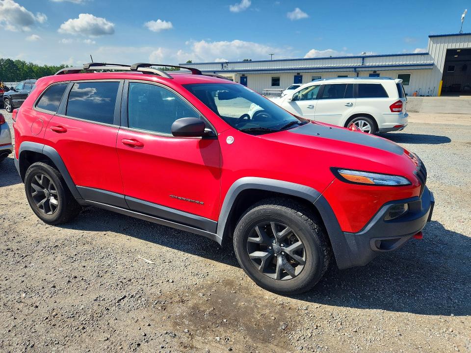Photo 4 from auction – 2017 JEEP CHEROKEE with VIN 1C4PJMBS5HW640005
