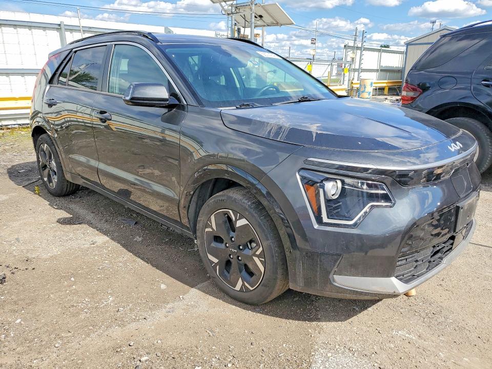 Photo 4 from auction – 2023 KIA NIRO with VIN KNDCR3L10P5021873