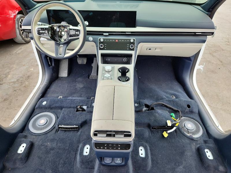 Снимка 8 от търг – 2025 GENESIS GV80 с VIN KMUHEESC1SU278505