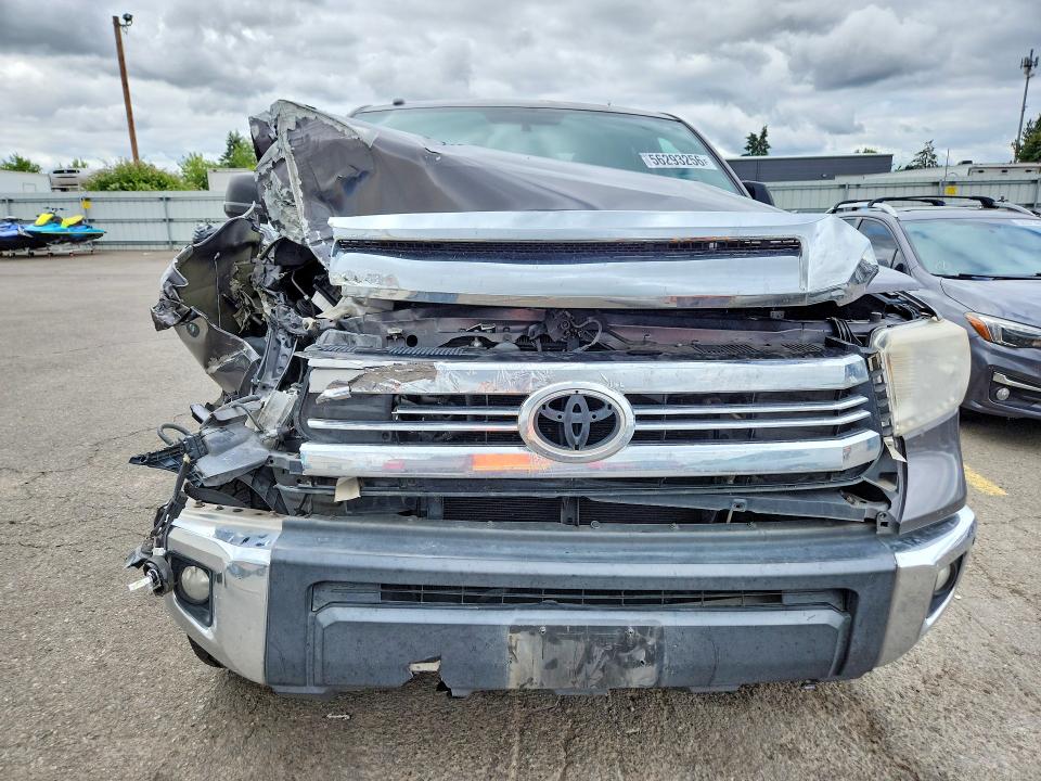 Photo 5 from auction – 2017 TOYOTA TUNDRA with VIN 5TFRY5F18HX217070