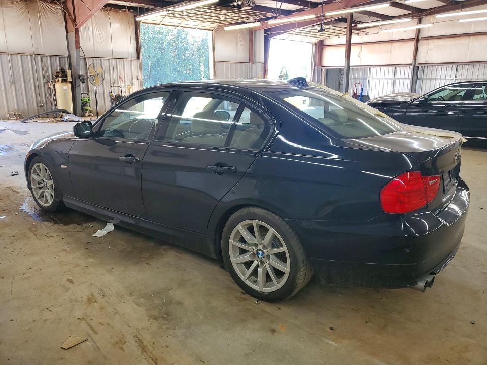 Photo 2 from auction – 2011 BMW 328 with VIN WBAPH7C56BE676897