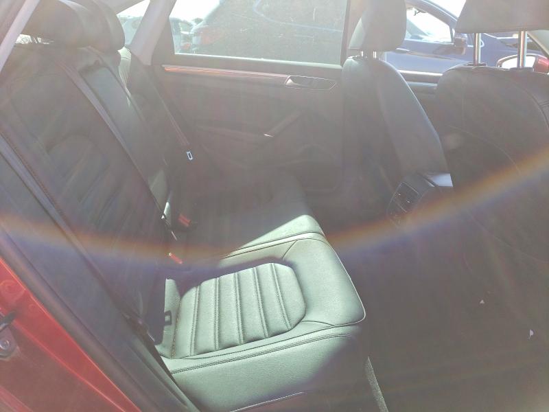 Photo 10 from auction – 2017 VOLKSWAGEN PASSAT with VIN 1VWCT7A36HC064265